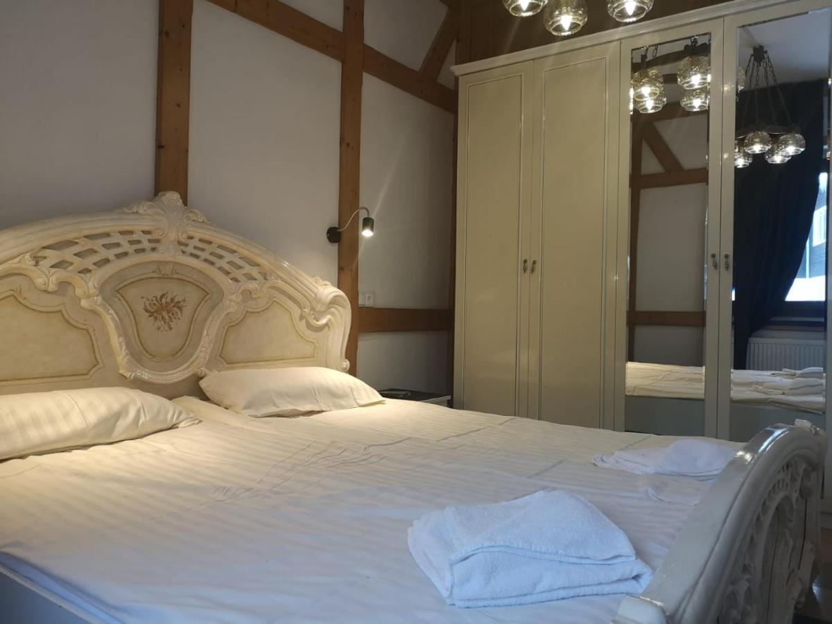 Hotel & Hostel Drei Baeren Алтенау Екстериор снимка
